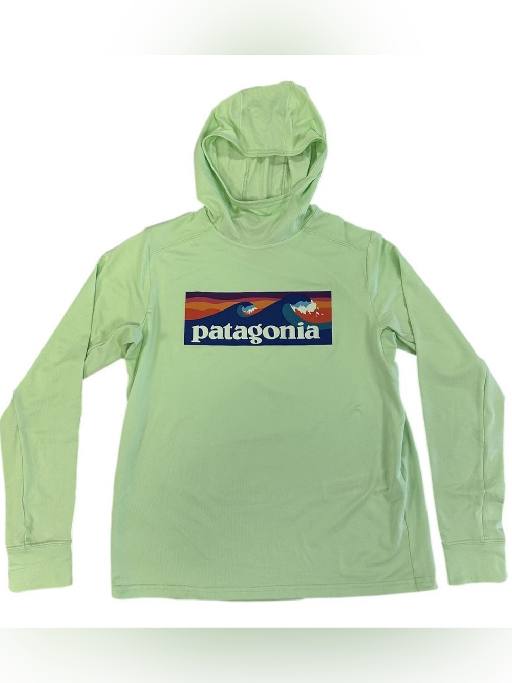 Patagonia Kids' Capilene Silkweight Hoody in Salamander Green size 16/18